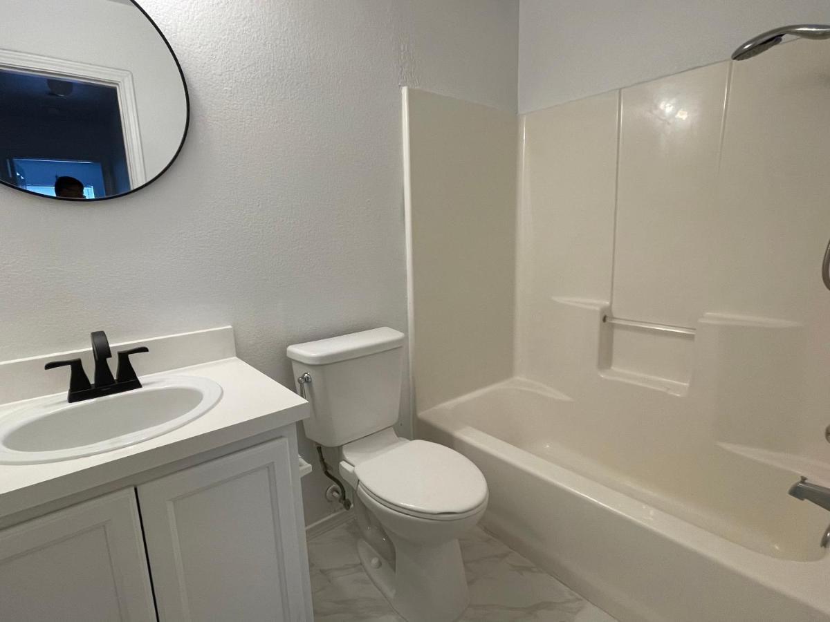 Private Rooms Near I-30 Mesquite 达拉斯 外观 照片